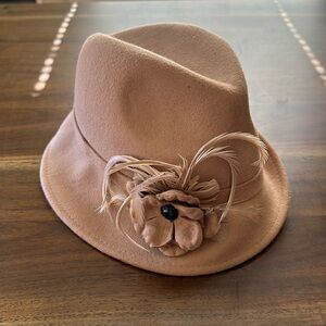 C.C women’s derby hat